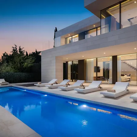 Βίλα 5-star Calma I With Heated Pool, Jacuzzi, Sea And Palm Tree Garden