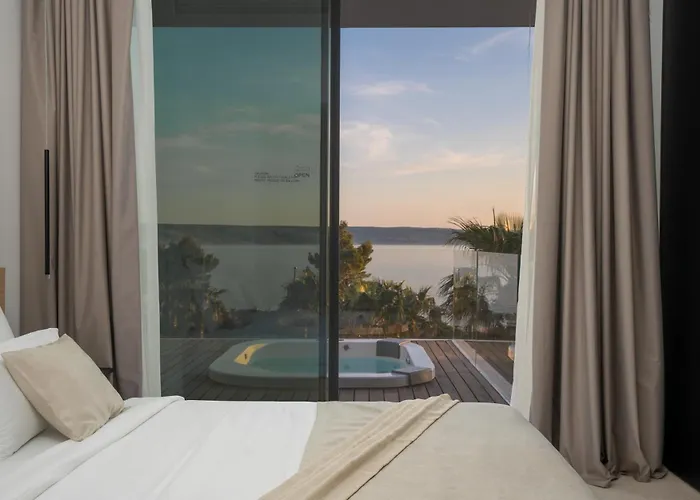5-star Calma I With Heated Pool, Jacuzzi, Sea And Palm Tree Garden Villa *