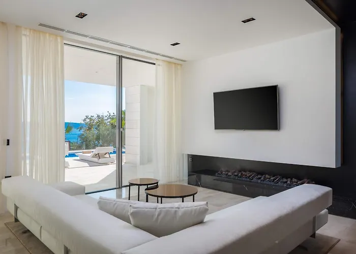 Villa 5-star Calma I With Heated Pool, Jacuzzi, Sea And Palm Tree Garden *