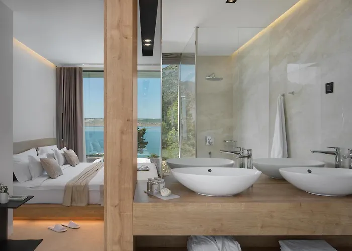 5-star Calma I With Heated Pool, Jacuzzi, Sea And Palm Tree Garden