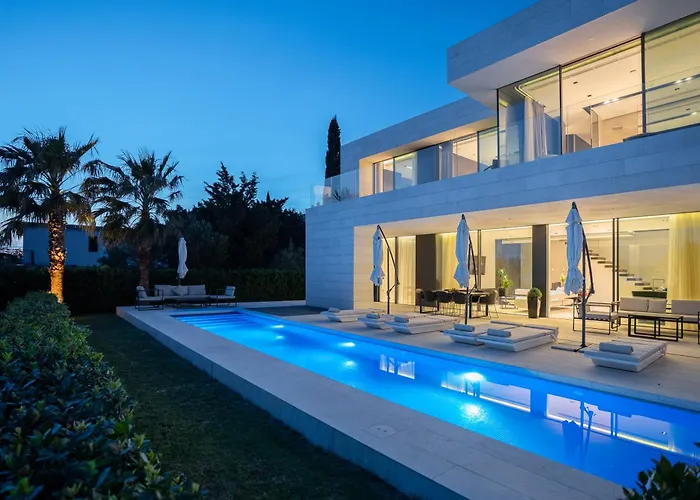 5-star Calma I With Heated Pool, Jacuzzi, Sea And Palm Tree Garden *