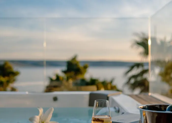 Villa 5-star Calma I With Heated Pool, Jacuzzi, Sea And Palm Tree Garden Starigrad Paklenica
