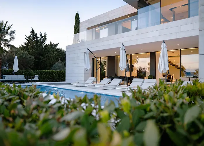 5-star Calma I With Heated Pool, Jacuzzi, Sea And Palm Tree Garden Villa