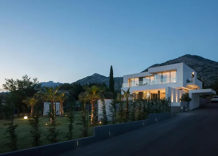 5-star Calma I With Heated Pool, Jacuzzi, Sea And Palm Tree Garden