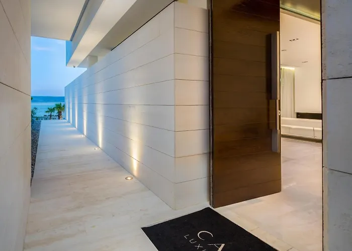 5-star Calma I With Heated Pool, Jacuzzi, Sea And Palm Tree Garden Villa Starigrad Paklenica