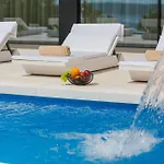 Vila 5-star Calma I With Heated Pool, Jacuzzi, Sea And Palm Tree Garden