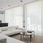 Vila 5-star Calma I With Heated Pool, Jacuzzi, Sea And Palm Tree Garden *