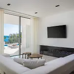 Vila 5-star Calma I With Heated Pool, Jacuzzi, Sea And Palm Tree Garden *