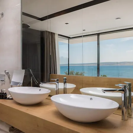 Villa 5-star Calma I With Heated Pool, Jacuzzi, Sea And Palm Tree Garden *