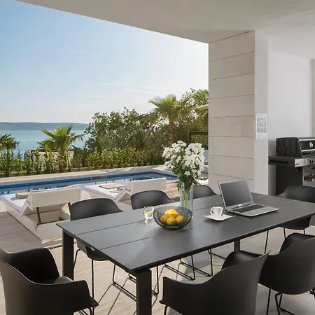 5-star Calma I With Heated Pool, Jacuzzi, Sea And Palm Tree Garden