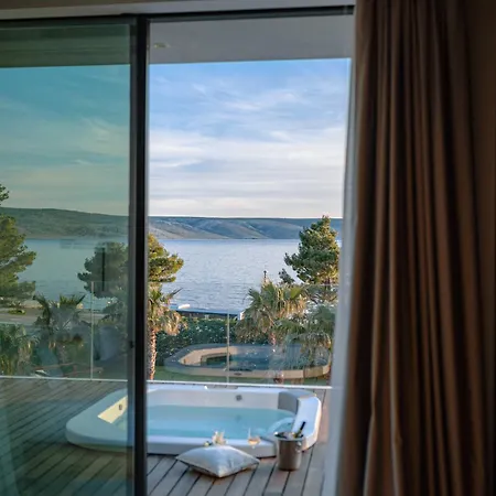 5-star Calma I With Heated Pool, Jacuzzi, Sea And Palm Tree Garden Villa