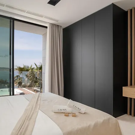 5-star Calma I With Heated Pool, Jacuzzi, Sea And Palm Tree Garden