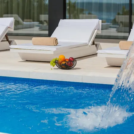 Villa 5-star Calma I With Heated Pool, Jacuzzi, Sea And Palm Tree Garden