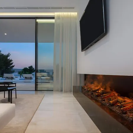 Vila 5-star Calma I With Heated Pool, Jacuzzi, Sea And Palm Tree Garden *