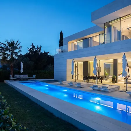 5-star Calma I With Heated Pool, Jacuzzi, Sea And Palm Tree Garden *