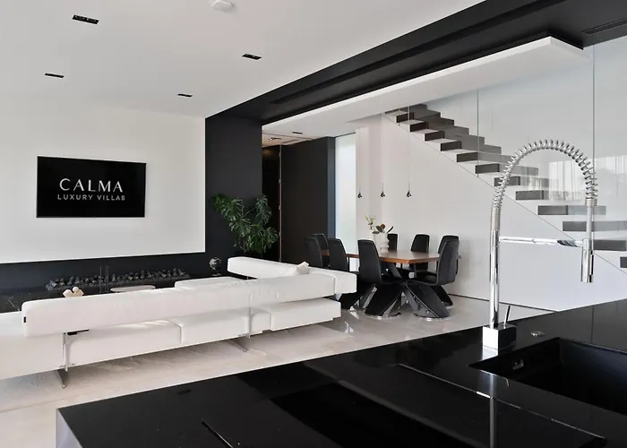 5-star Calma I With Heated Pool, Jacuzzi, Sea And Palm Tree Garden * Стариград-Пакленица