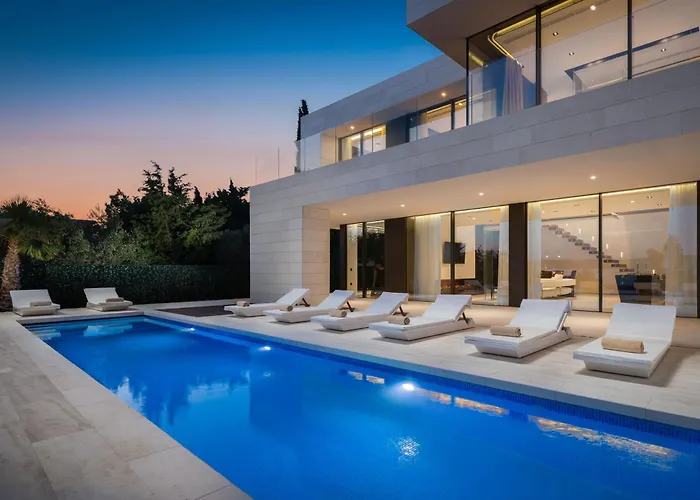 Вилла 5-star Calma I With Heated Pool, Jacuzzi, Sea And Palm Tree Garden